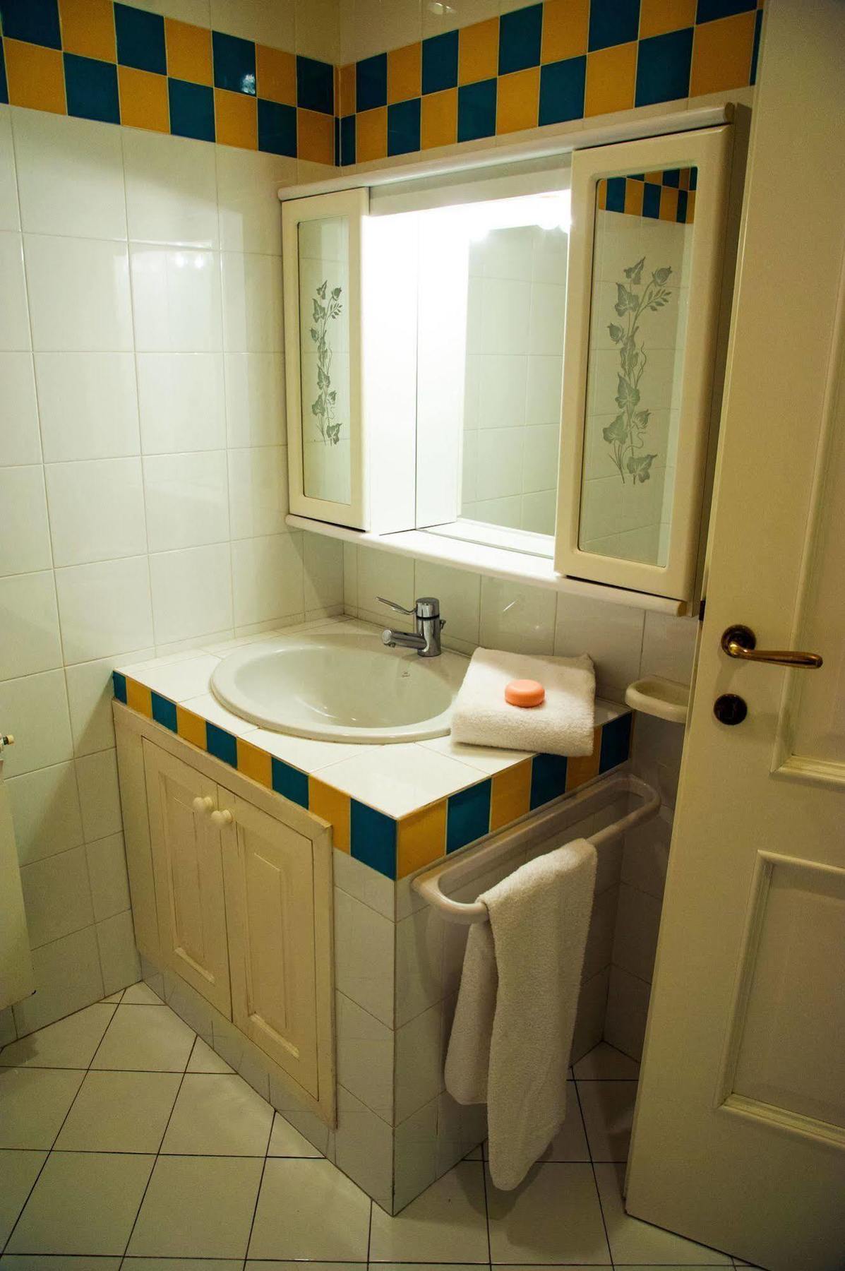 Residence Tourist Лукка Екстер'єр фото